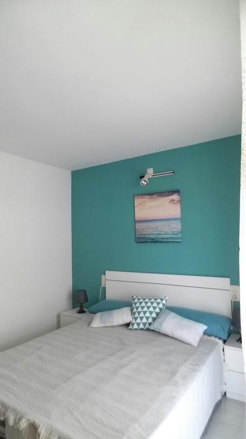 Apartamentos Versailles Вилафортуни Екстериор снимка