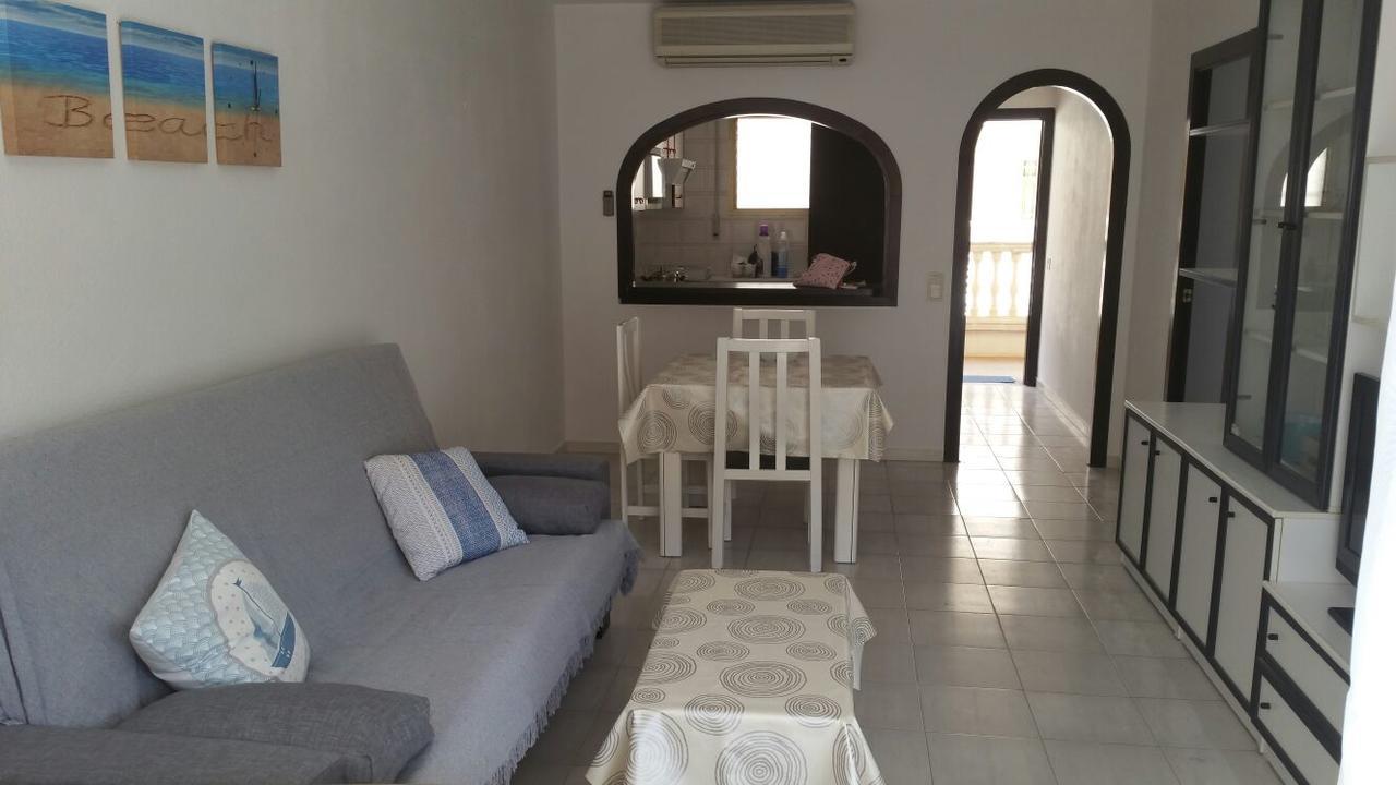 Apartamentos Versailles Вилафортуни Екстериор снимка